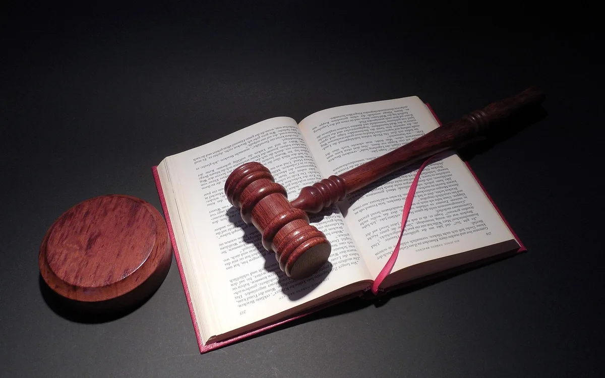 What to bring to your first meeting with a lawyer